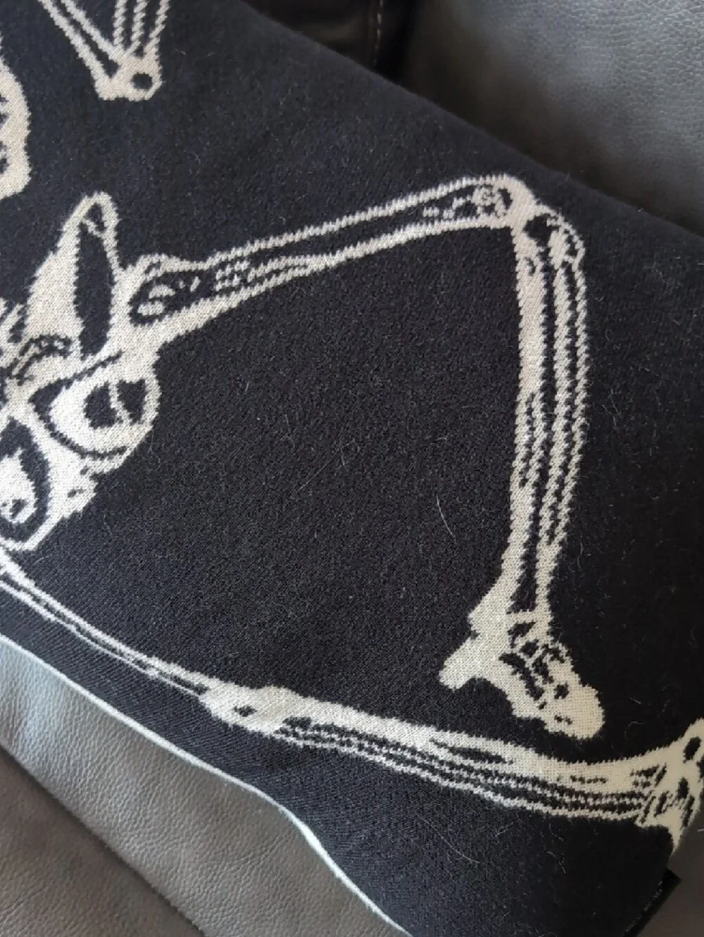 N/A black lumbar